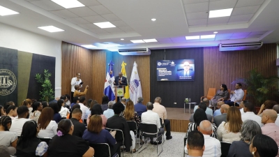 Contraloría transmite mensaje anticorrupción e  importancia del control interno a estudiantes de Uteco