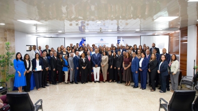 Contraloría General de la República reconoce a colaboradores por su desempeño sobresaliente
