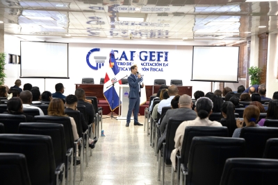 Contraloría y Fiduciaria Banreservas ofrecen taller a colaboradores sobre Fideicomisos Públicos